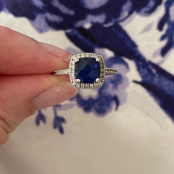 10k White Gold Lab-Created Sapphire & 1/5 Carat T.W. Diamond Cushion Halo Ring - Picture 4 of 8